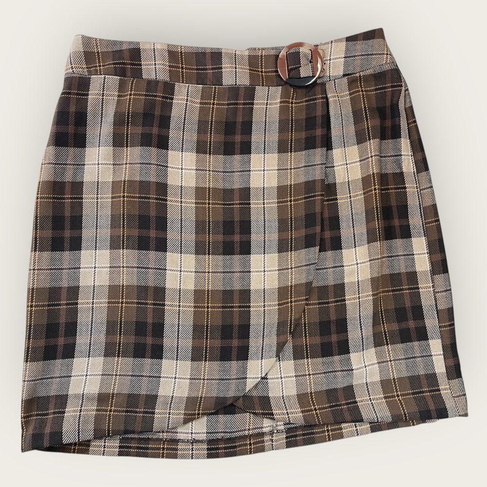 Cato Women’s Brown Plaid Skirt. Size 26/28W